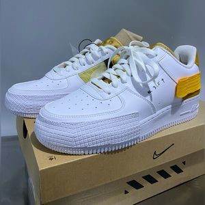RARE NEW Nike Air Force 1 Type 'N354' - White/Gold
Size: Men’s 7 Women’s 8.5